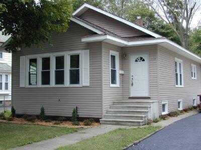 1612 Clinton Avenue, Kalamazoo, MI 49001