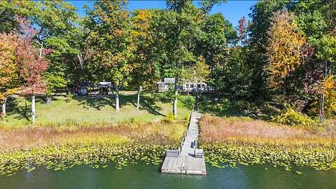 620 W Warren Woods Road, Galien, MI 49113