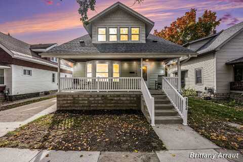 1024 Courtney Street NW, Grand Rapids, MI 49504