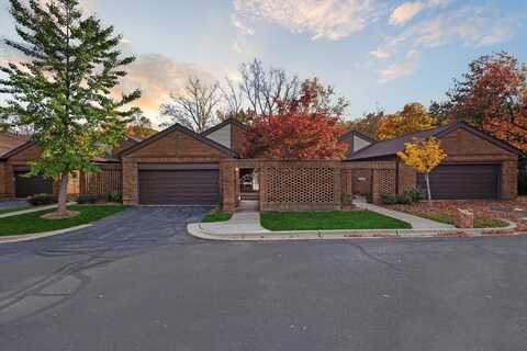 3910 Ridgmaar Square, Ann Arbor, MI 48105