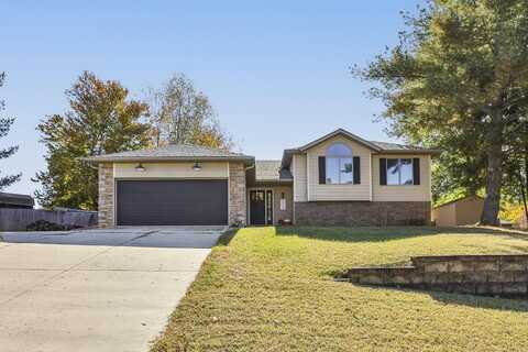 3136 E Cardinal Court, Springfield, MO 65804