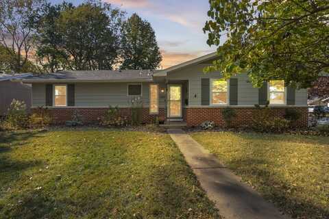 1651 S Roanoke Avenue, Springfield, MO 65807