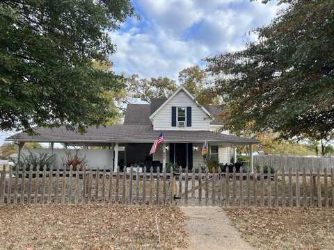 308 West Pennington Avenue, Ava, MO 65608