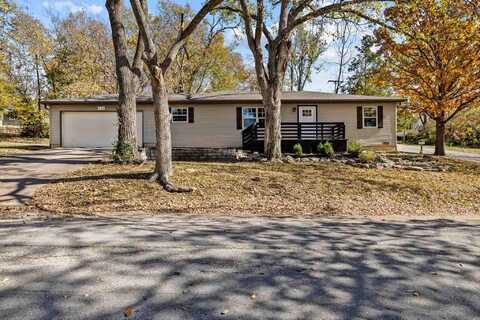 706 S 6th Street, Ozark, MO 65721