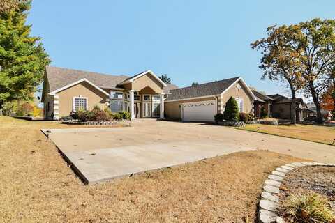 1818 Pointe Royale Drive, Branson, MO 65616