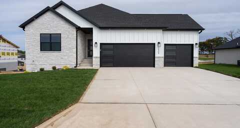 2509 W Goldfinch Drive, Ozark, MO 65721