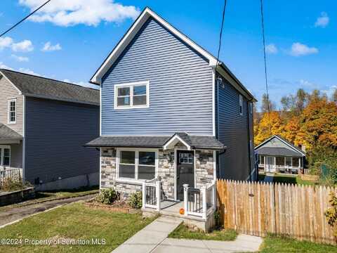 3 CHARLES Street, Throop, PA 18512