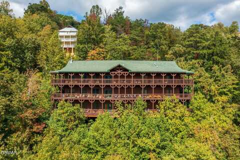 365 Smoky View Road, Gatlinburg, TN 37738