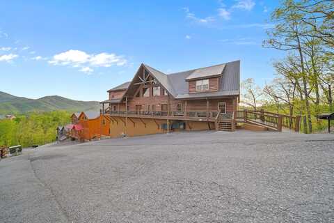 4130 Sherwood Heights Way, Pigeon Forge, TN 37863