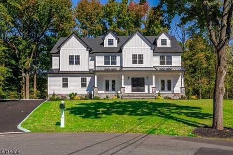 16 Fairway Ct, Scotch Plains, NJ 07076