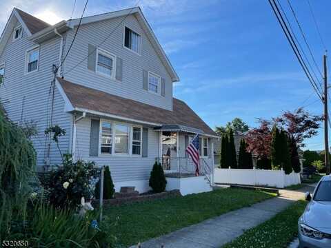 100 Parkview Ave, Elmwood Park, NJ 07407