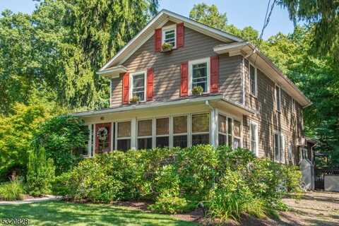 40 Bell Rd, Whippany, NJ 07005