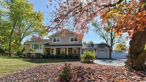 95 Fieldstone Pl, Wayne, NJ 07470