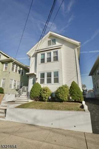 16 Hornblower Ave, Belleville, NJ 07109