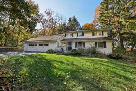 10 Weir Pl, Ringwood, NJ 07456