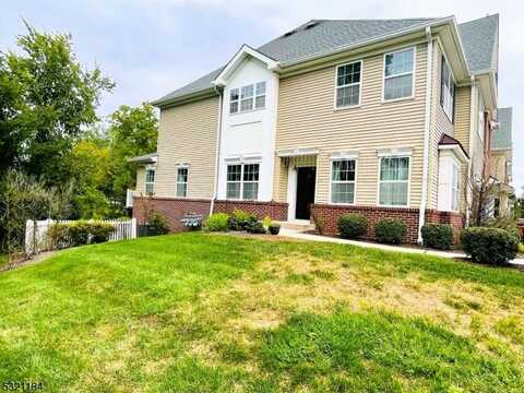 17 Sawgrass Ct, Piscataway, NJ 08854