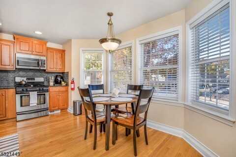 11 South Ave, Cranford, NJ 07016