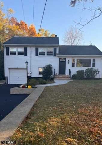 15 Fairfax Dr, Livingston, NJ 07039