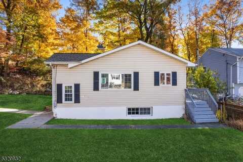 317 Knox Way, Hopatcong, NJ 07843