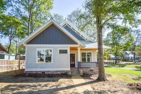 118 Cherokee Dr, Starkville, MS 39759