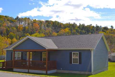 224 Mccloud Rd, White Sulphur Springs, WV 24986