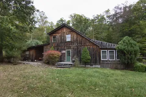 2110 Hump Mountain Rd, Meadow Bridge, WV 25976