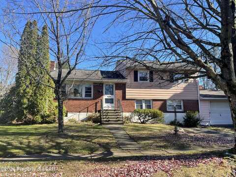 1 Arthur Circle, Mountain Top, PA 18707