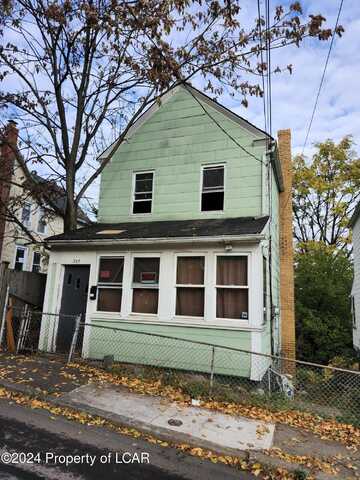 345 S Hancock Street, Beach Haven, PA 18702