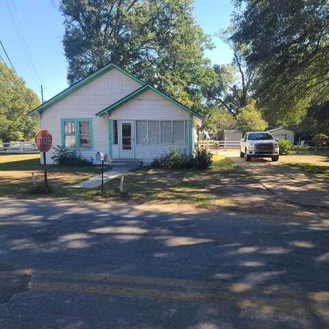 924 Branton Ave., Columbia, MS 39429