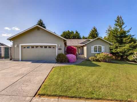 2424 Blackbird Avenue, McKinleyville, CA 95519