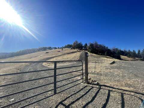 1281 Fs 6e27 Road, Kettenpom, CA 95595