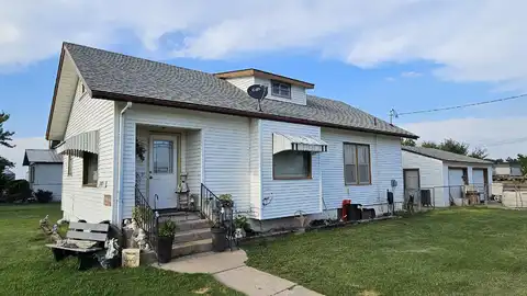 102 S Main, Park, KS 67751