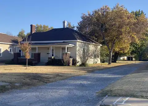 412 W 11th, Ellis, KS 67637