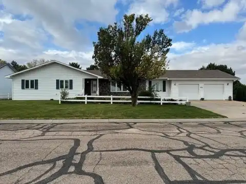 708 Southwood Ct., Quinter, KS 67752