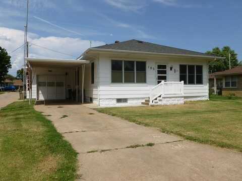 160 W 4th, Hoisington, KS 67544