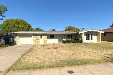 1113 Country Club, Hays, KS 67601