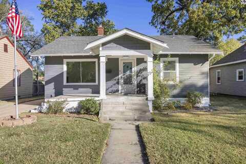 422 E 10th Ave, Hutchinson, KS 67501