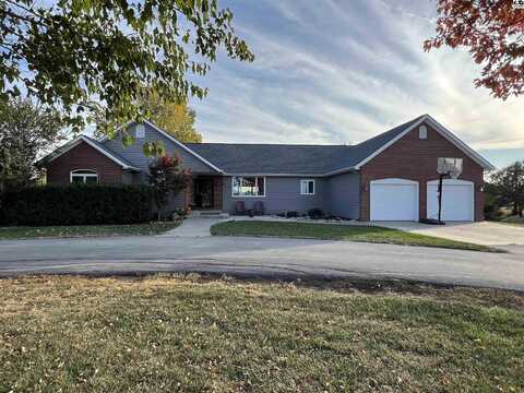 1417 Pioneer Rd, McPherson, KS 67460