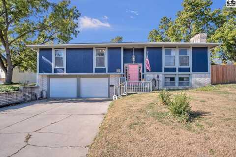 1324 Highland Dr, McPherson, KS 67460