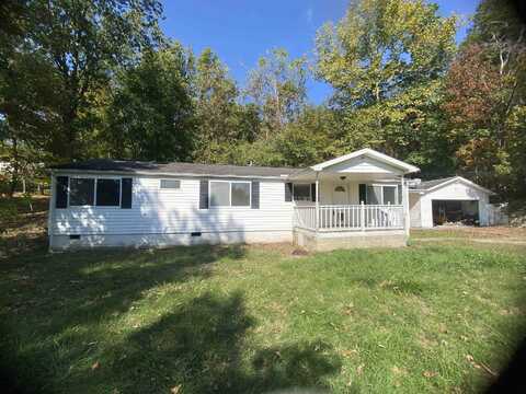 121 Country Lane, Ona, WV 25545