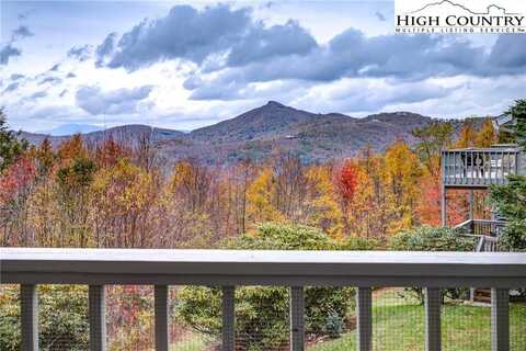 367 Skyleaf Drive, Sugar Mountain, NC 28604