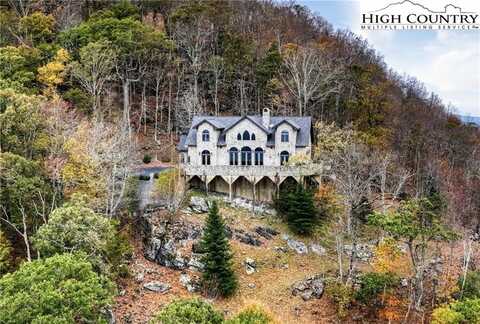 530 Howard's Knob Road, Boone, NC 28607