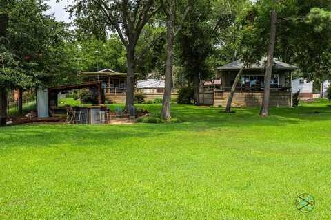 124 Surls Dr, Mabank, TX 75156