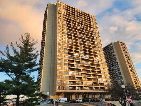 6 HORIZON RD, Fort Lee, NJ 07024