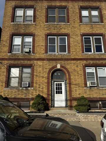 35-37 EAST 19TH ST, Bayonne, NJ 07002