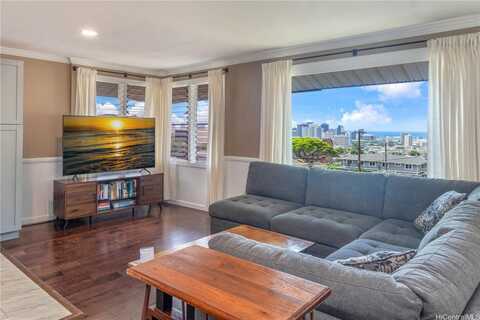 805 Alewa Drive, Honolulu, HI 96817