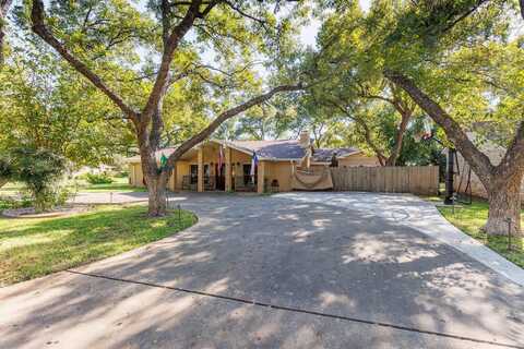 301 Stewart Street, Meadowlakes, TX 78654