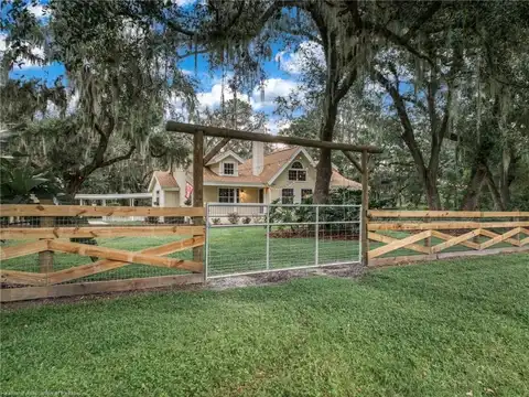 4830 Fietzway Road, Dover, FL 33527