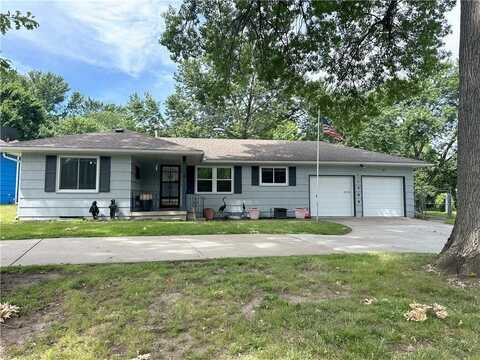 11500 Orchard Road, Kansas City, MO 64134