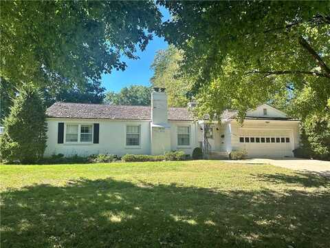 8720 High Drive, Leawood, KS 66206